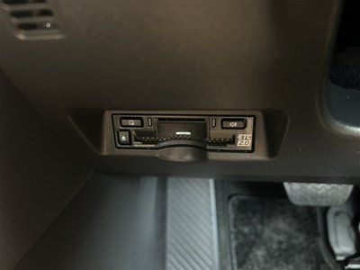 صورة 32 لـ 2025 Toyota ALPHARD