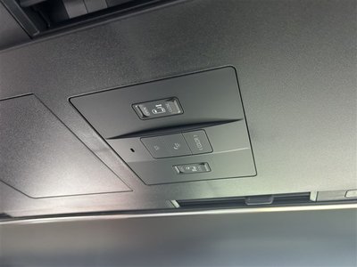 صورة 18 لـ 2025 Toyota ALPHARD