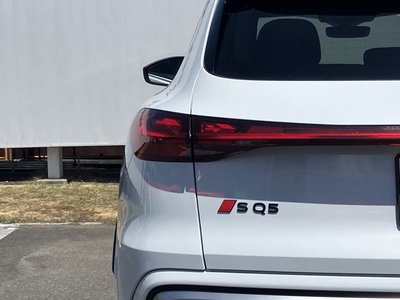 2025 AUDI SQ5 thumbnail 21