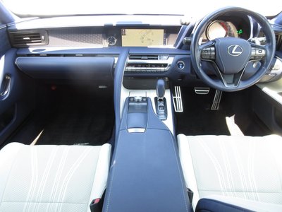 2018 Lexus LC — миниатюра 4