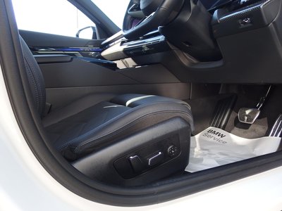 2025 BMW I5 thumbnail 40