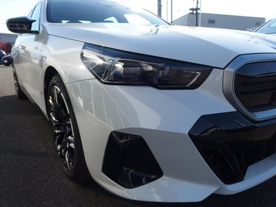 2025 BMW I5 thumbnail 44