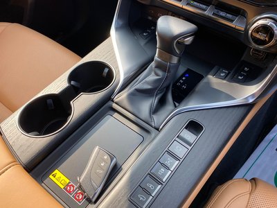 2025 Lexus LX — фото 48