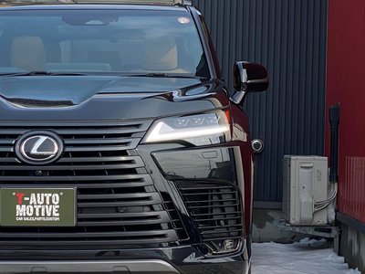 2025 Lexus LX — фото 9