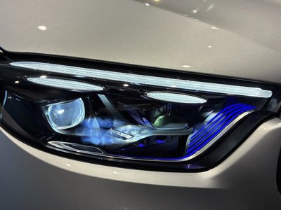 2026 Mercedes-BENZ GLC photo 8