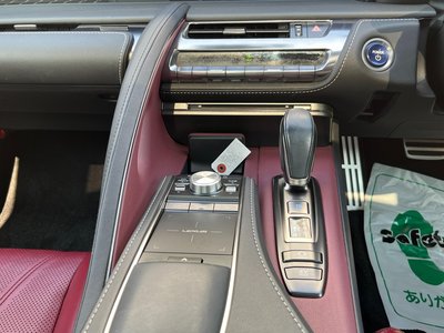 صورة 24 لـ 2017 Lexus LC