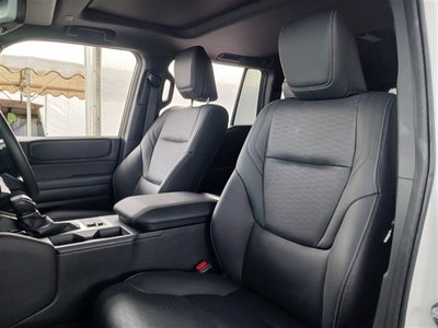 صورة 18 لـ 2025 Toyota LAND CRUISER 250