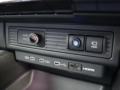 صورة 99 لـ 2024 Toyota LAND CRUISER 250
