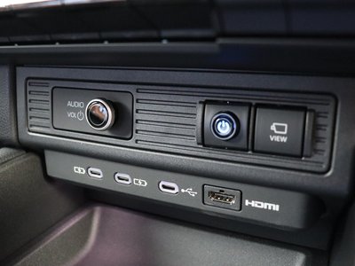 صورة 103 لـ 2024 Toyota LAND CRUISER 250