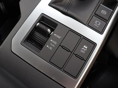صورة 95 لـ 2024 Toyota LAND CRUISER 250
