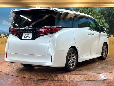 2023 Toyota ALPHARD — фото 17