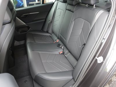 2025 BMW I5 photo 5