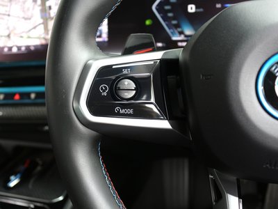 2025 BMW I5 thumbnail 40