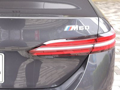 2025 BMW I5 thumbnail 25