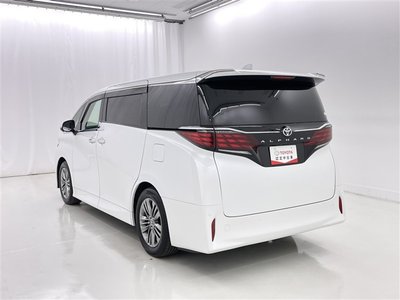 2023 Toyota ALPHARD — фото 6