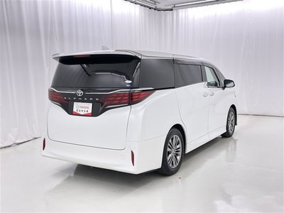 2023 Toyota ALPHARD — фото 7