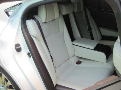 2018 Lexus ES thumbnail 41