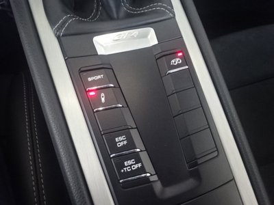 2016 Porsche CAYMAN thumbnail 26