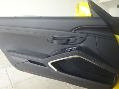 2016 Porsche CAYMAN thumbnail 23