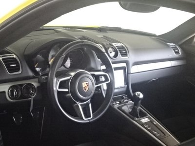 2016 Porsche CAYMAN thumbnail 31