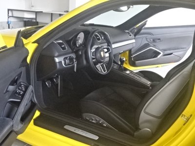 2016 Porsche CAYMAN photo 14