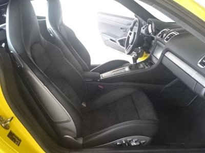 2016 Porsche CAYMAN thumbnail 18