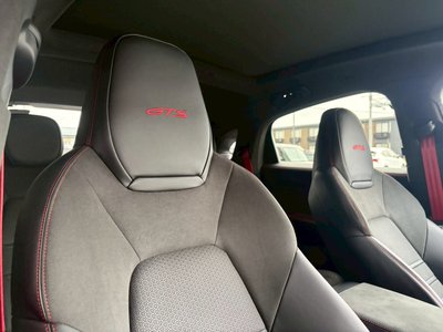 2025 Porsche CAYENNE photo 49