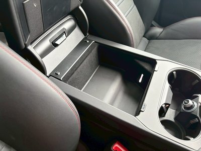 2025 Porsche CAYENNE photo 40