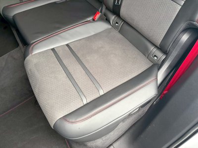 2025 Porsche CAYENNE photo 64