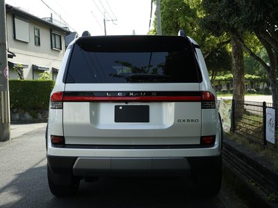 صورة 26 لـ 2025 Lexus GX