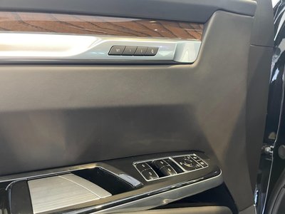 2025 Cadillac ESCALADE — миниатюра 43