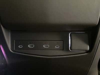 2025 Cadillac ESCALADE — миниатюра 65