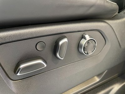 2025 Cadillac ESCALADE — миниатюра 39