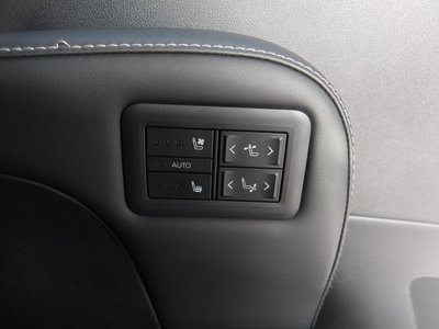 2024 Toyota ALPHARD — фото 17