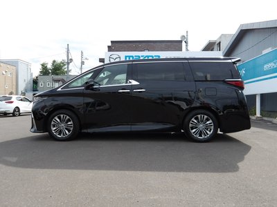 2024 Toyota ALPHARD — фото 5