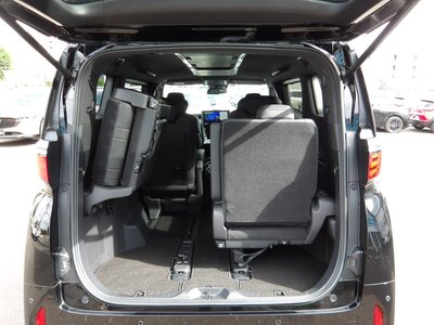 2024 Toyota ALPHARD — фото 29