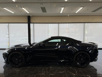 صورة 14 لـ 2021 Aston Martin DBS SUPERLEGGERA VOLANTE