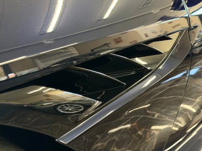 صورة 10 لـ 2021 Aston Martin DBS SUPERLEGGERA VOLANTE