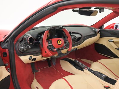 صورة 3 لـ 2021 Ferrari F8 SPIDER