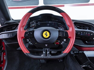 صورة 7 لـ 2021 Ferrari SF90 STRADALE