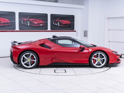 صورة 26 لـ 2021 Ferrari SF90 STRADALE