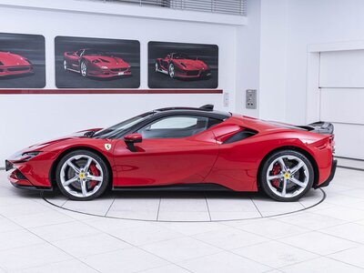 صورة 22 لـ 2021 Ferrari SF90 STRADALE