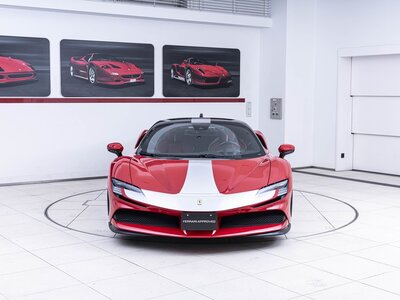 صورة 24 لـ 2021 Ferrari SF90 STRADALE