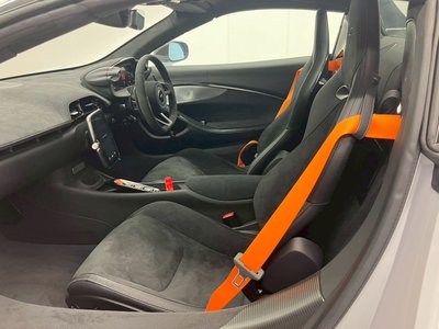 صورة 16 لـ 2025 Mclaren ARTURA SPIDER