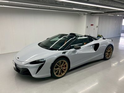 صورة 4 لـ 2025 Mclaren ARTURA SPIDER