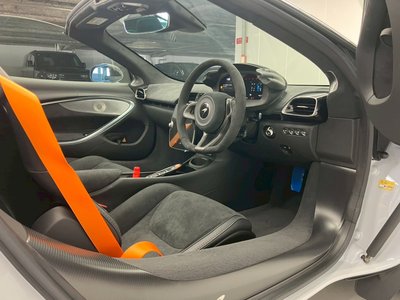 صورة 8 لـ 2025 Mclaren ARTURA SPIDER