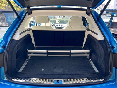 2017 Bentley BENTAYGA photo 52
