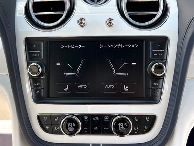 2017 Bentley BENTAYGA photo 39