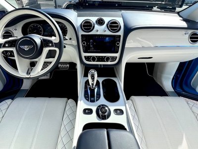 2017 Bentley BENTAYGA photo 7