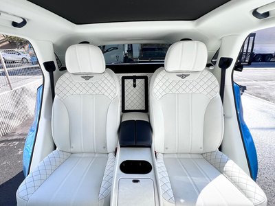 2017 Bentley BENTAYGA photo 30